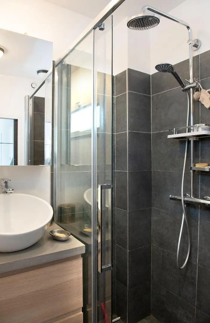 Apartament Lovely Paris Appartment